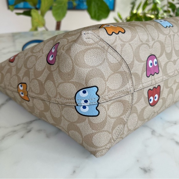 Coach Reversible City Tote Bag in Signature Canvas Pac Man Ghost Print f72905 - Picture 8 of 15